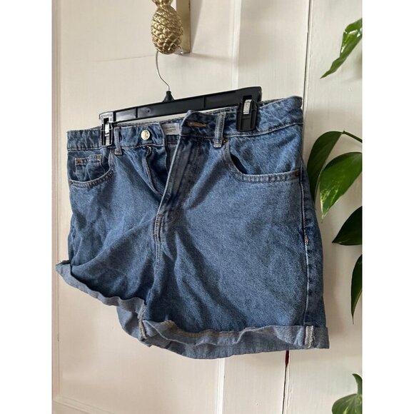 Primark Cares women’s size 10 denim blue jean shorts - Picture 2 of 6